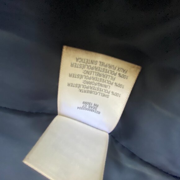 Navy Blue Puffer Jacket Size extra Large with Fur hood Simply Styled by … - Picture 7 of 7